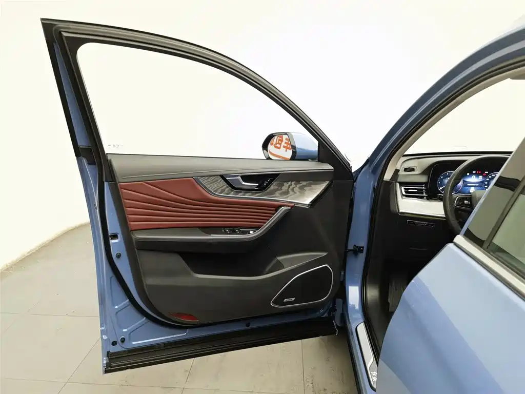 Hongqi HS5 2023 2.0T Pro