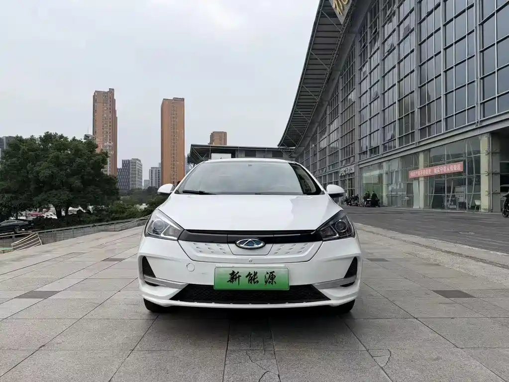 Chery New Energy Arrizo e — миниатюра 2