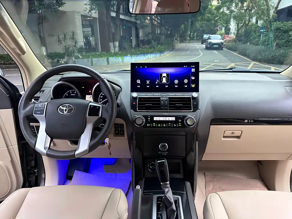 Toyota Prado (Import) — миниатюра 8