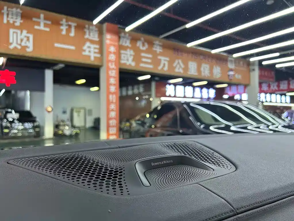 BMW X7 — миниатюра 13
