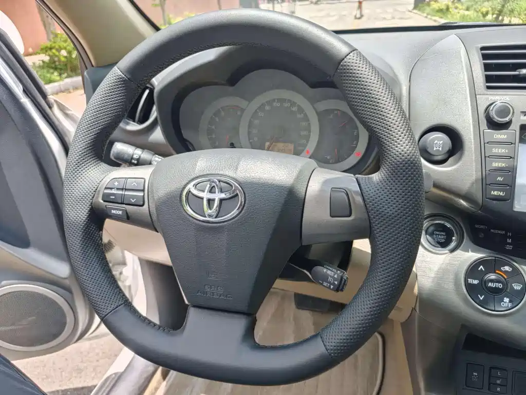 Toyota RAV4 — фотографии объявления, Фото 11