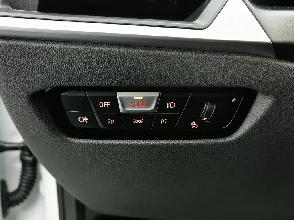BMW 3 Series — миниатюра 9