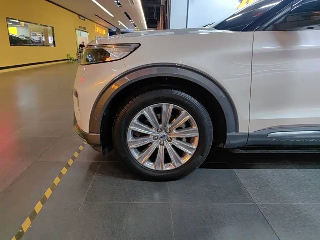 Ford Explorer — миниатюра 23