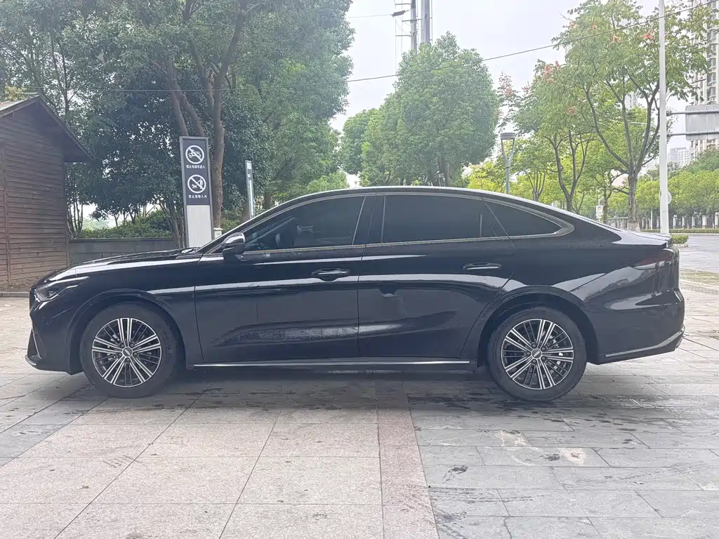 Geely Emgrand — миниатюра 4