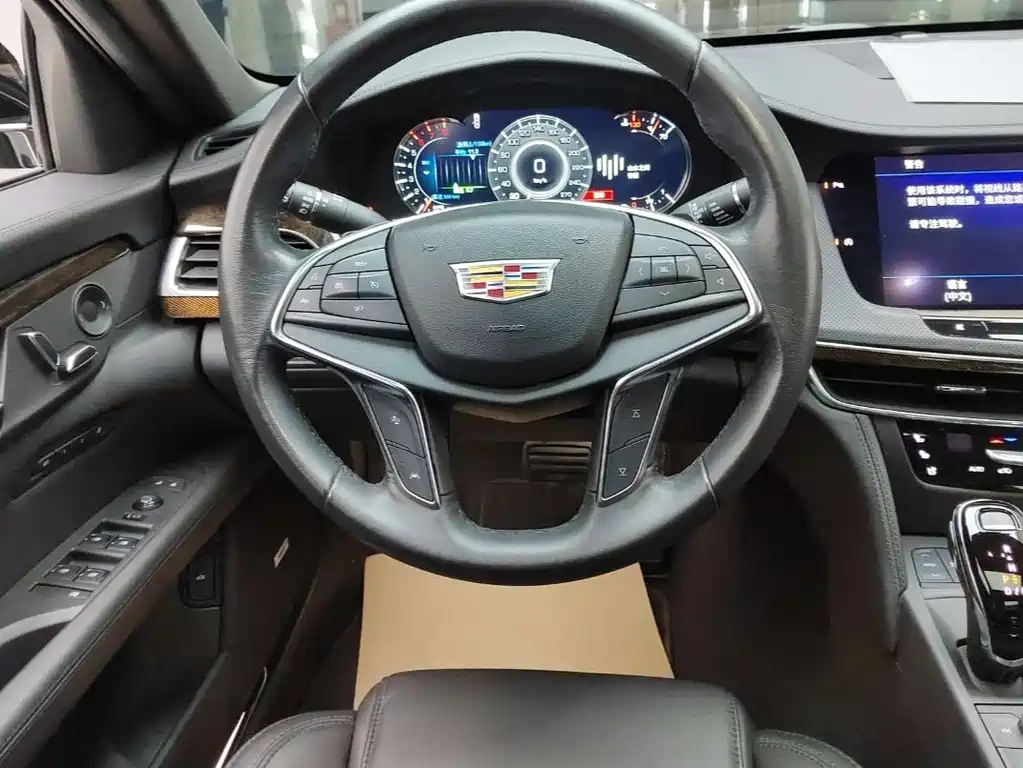 CADILLAC CT6