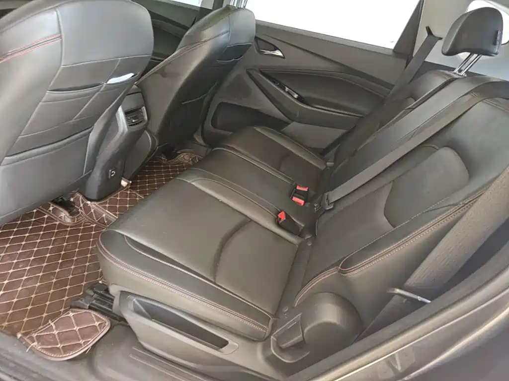 Chevrolet Volando — миниатюра 17