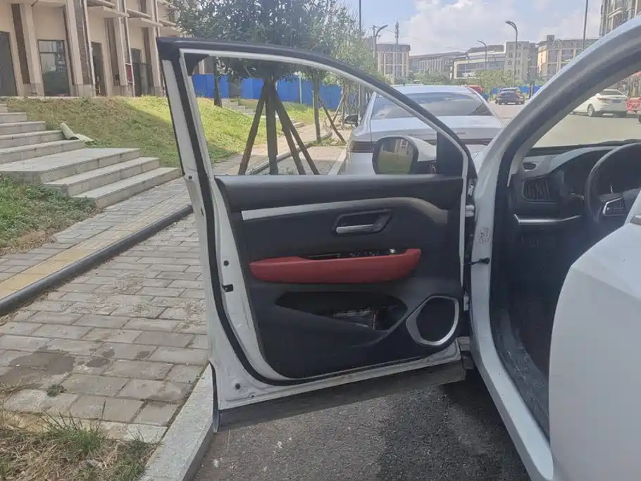 Haval H2s — миниатюра 7