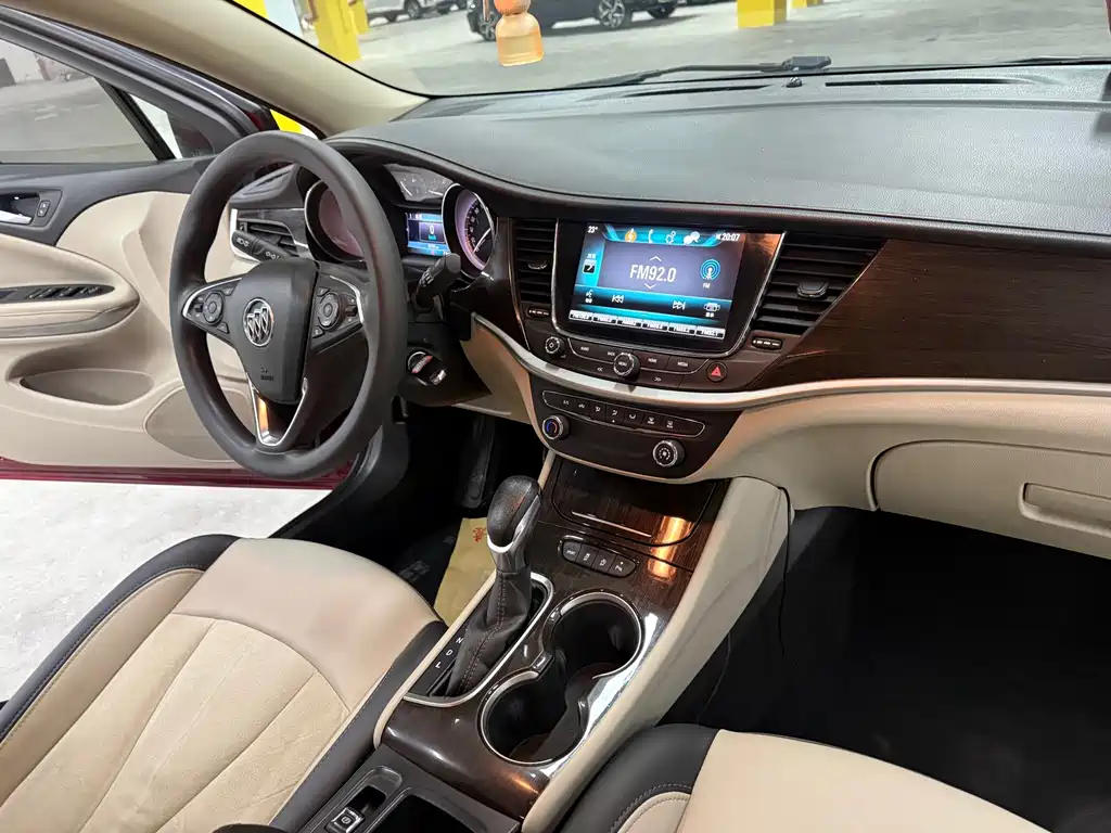 Buick Verano — миниатюра 8