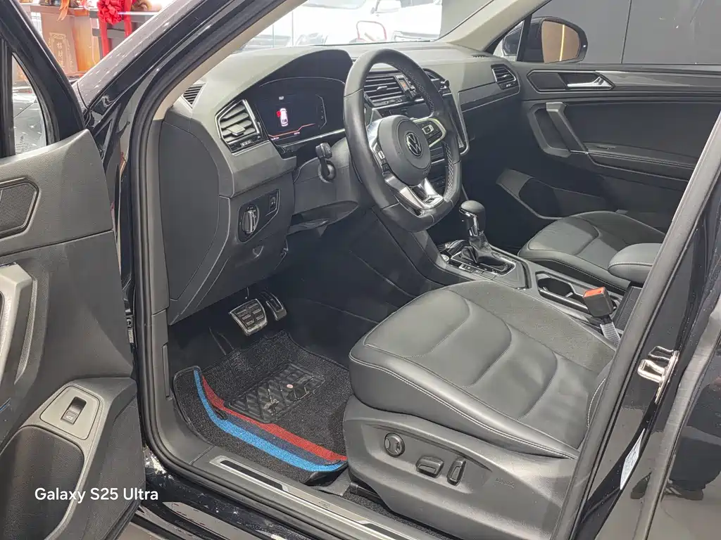 Volkswagen Tiguan L — миниатюра 4