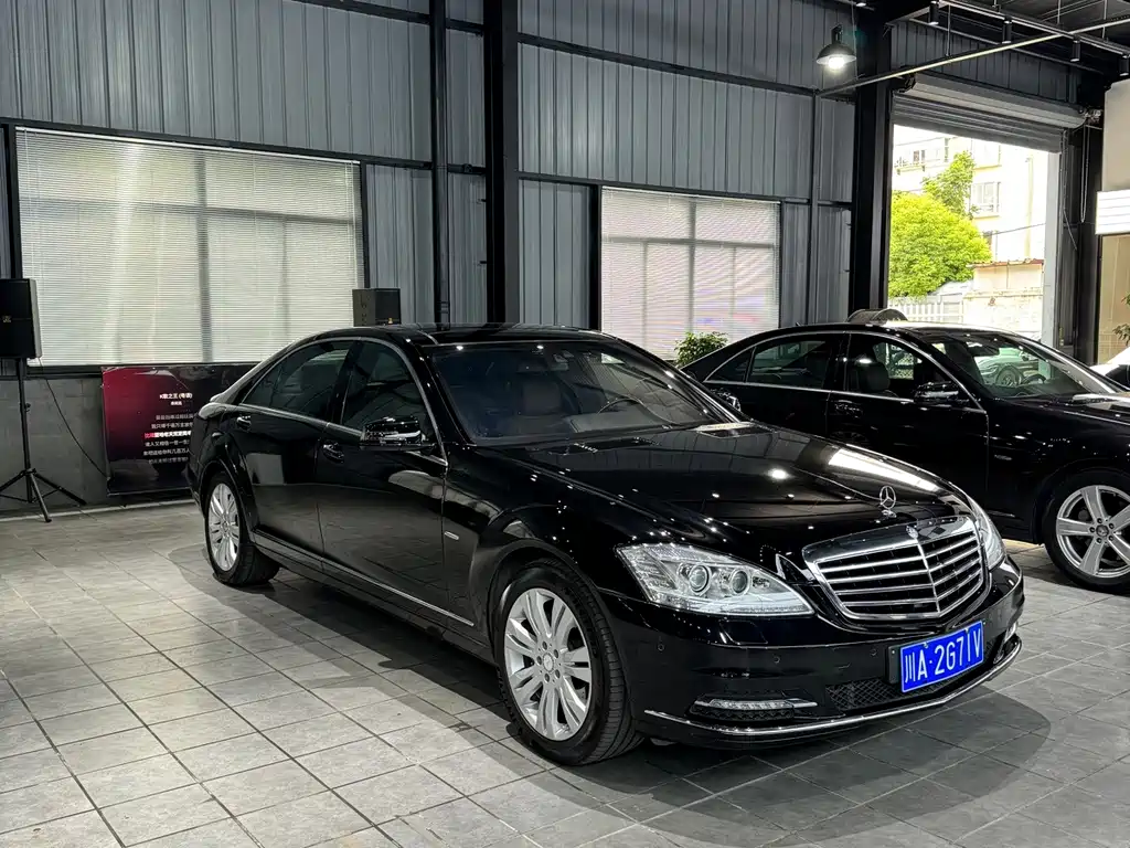 Mercedes-Benz S-Class — миниатюра 3