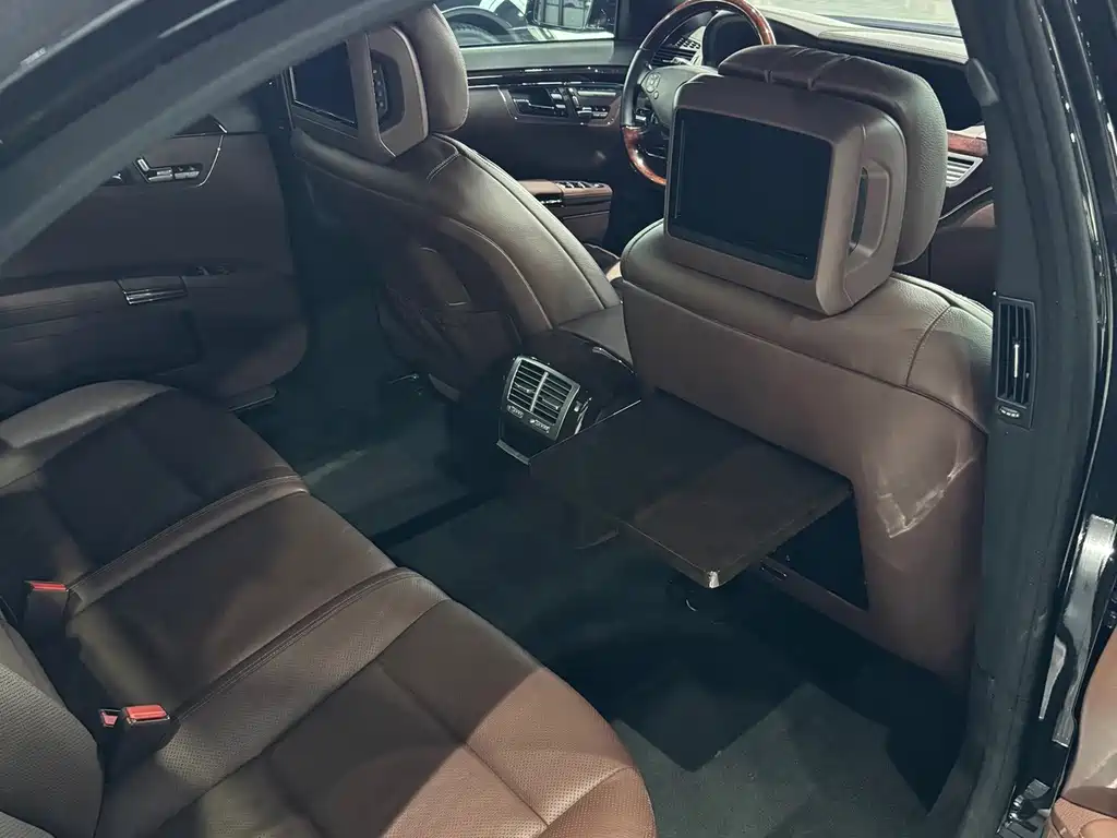 Mercedes-Benz S-Class — миниатюра 8