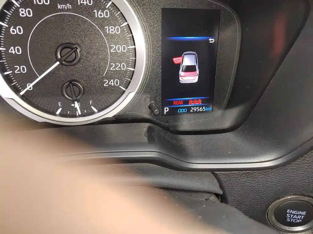 Toyota Corolla — миниатюра 8