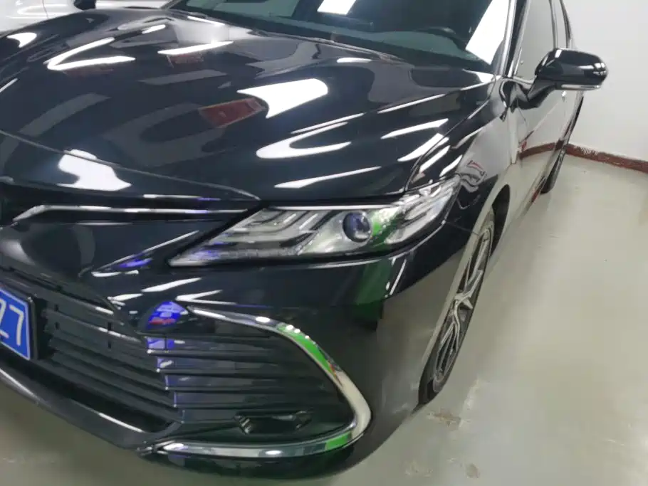 Toyota Camry — миниатюра 5
