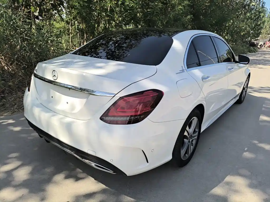 Mercedes-Benz C-Class — миниатюра 7