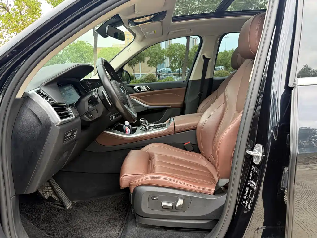 BMW X5 2020 xDrive40i M Sport