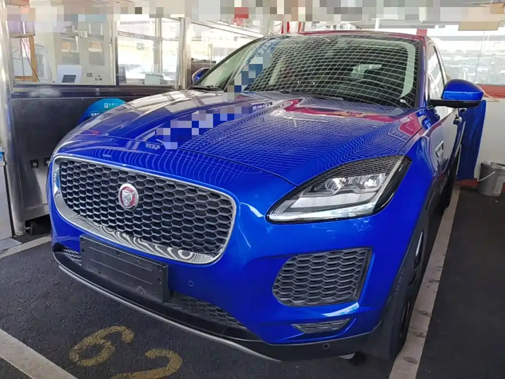 Jaguar E-PACE — миниатюра 2