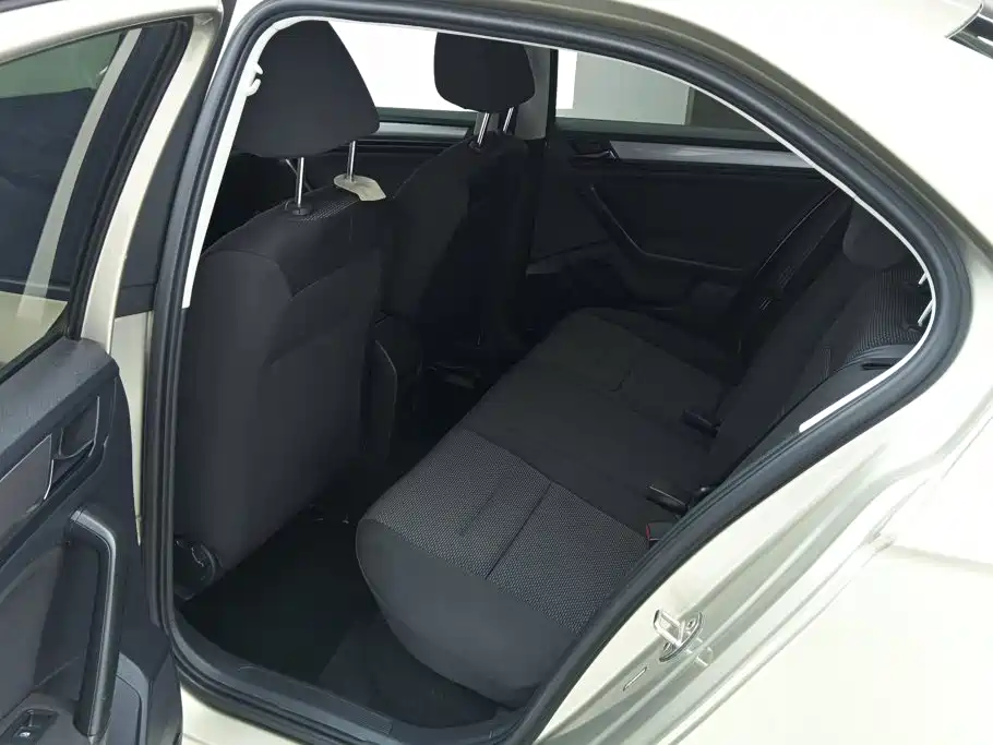 Volkswagen Bora — миниатюра 11