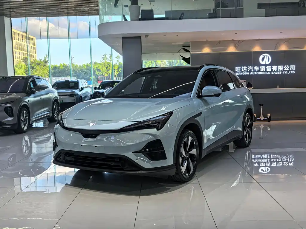 ARCFOX Alpha T5