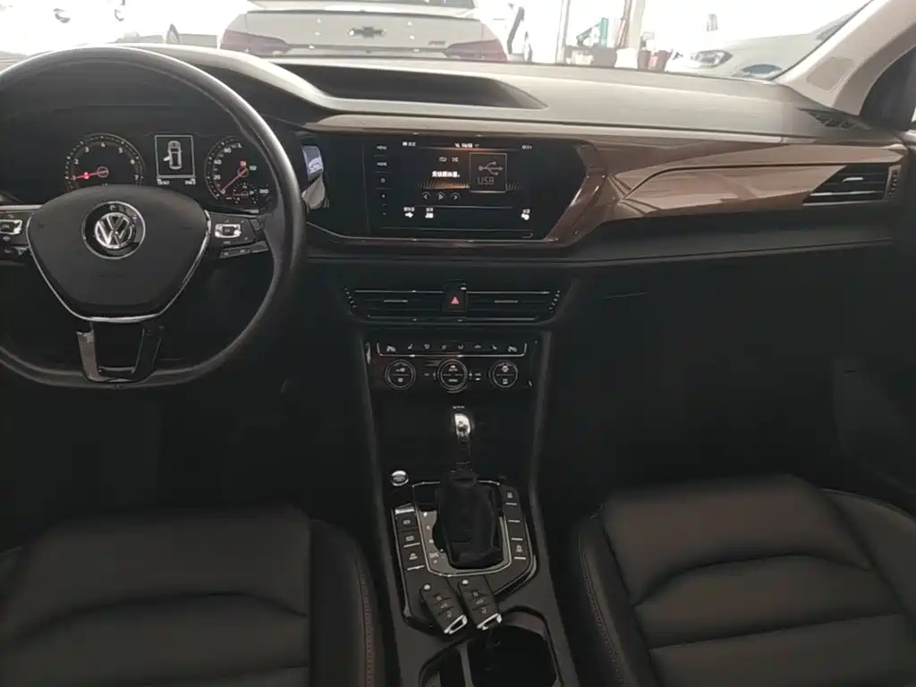 Volkswagen Tharu — миниатюра 14