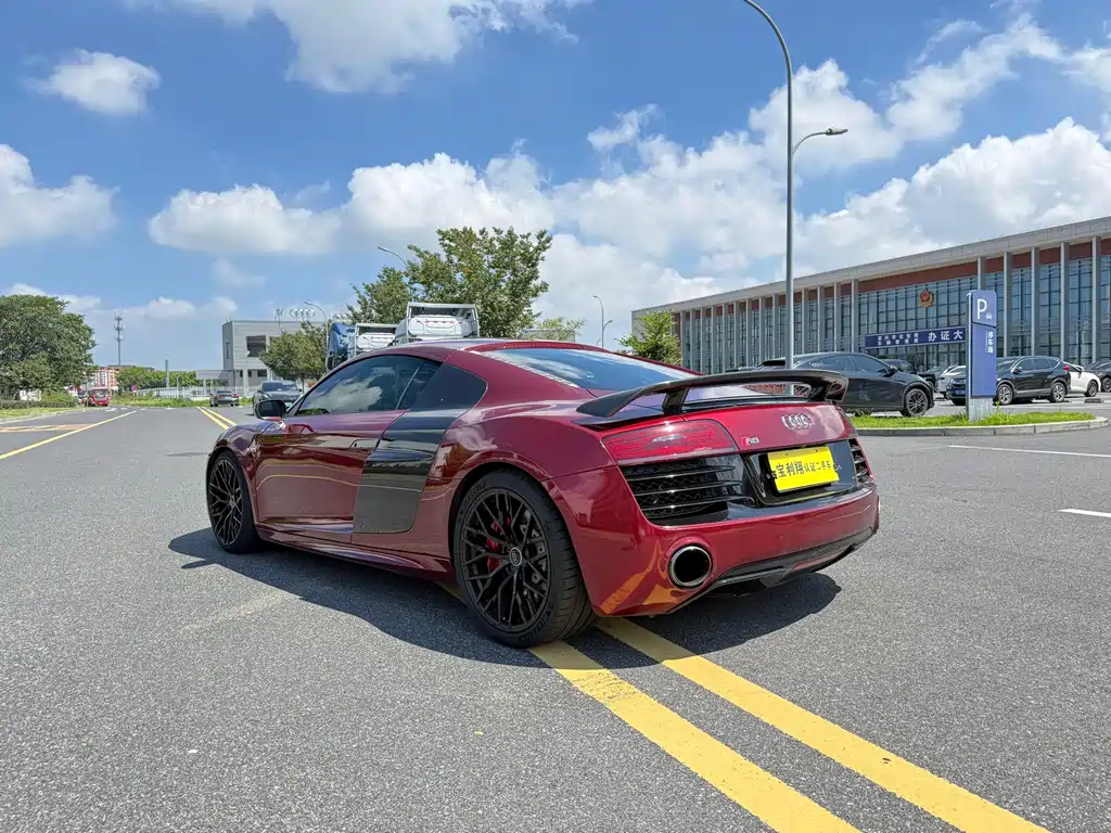 Audi R8 — миниатюра 12