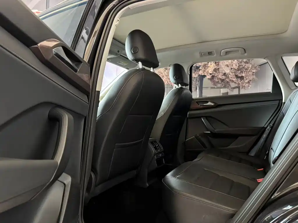 Volkswagen Tharu — миниатюра 11