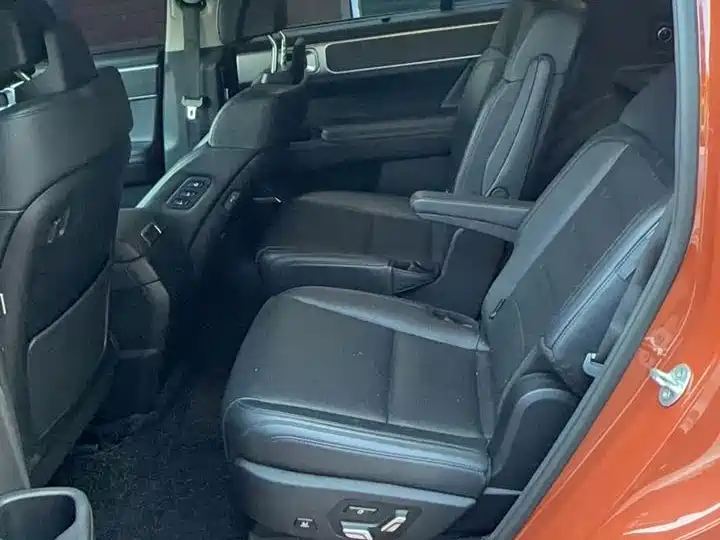 Hyundai Santa Fe — миниатюра 4