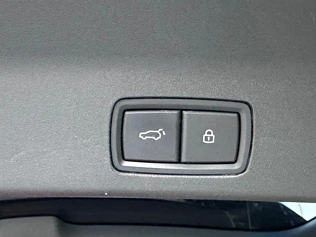 Li Auto Li L9 — миниатюра 16