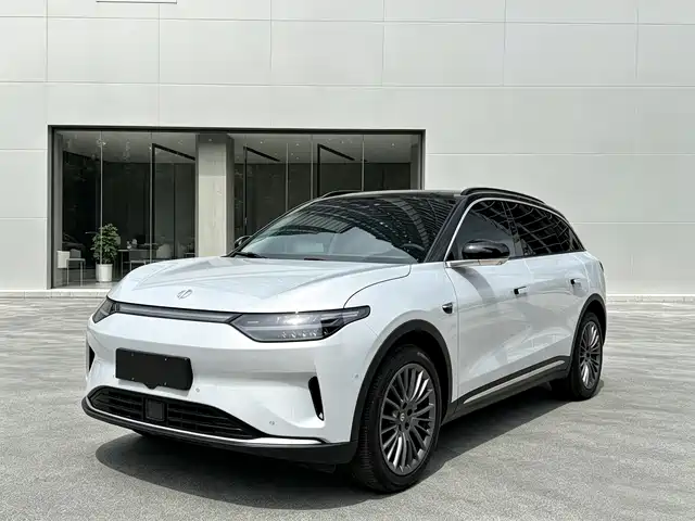 Leapmotor C11