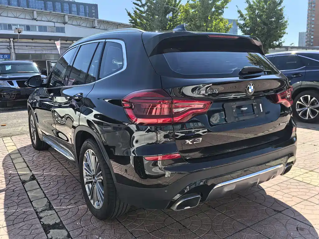 BMW X3 — миниатюра 5
