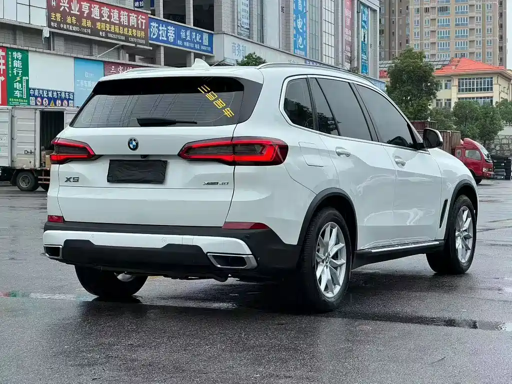 BMW X5 (Import) — миниатюра 9