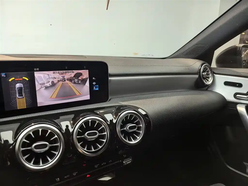 MERCEDES-BENZ A CLASS