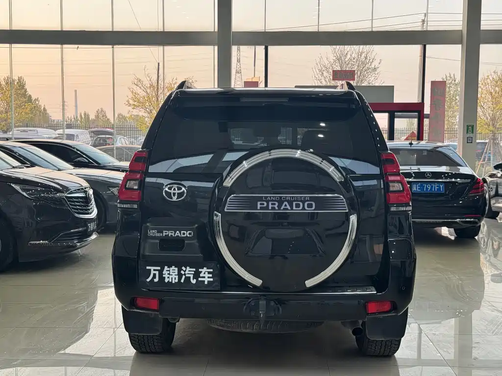 Toyota Land Cruiser Prado 2018 3.5L AT VX NAVI