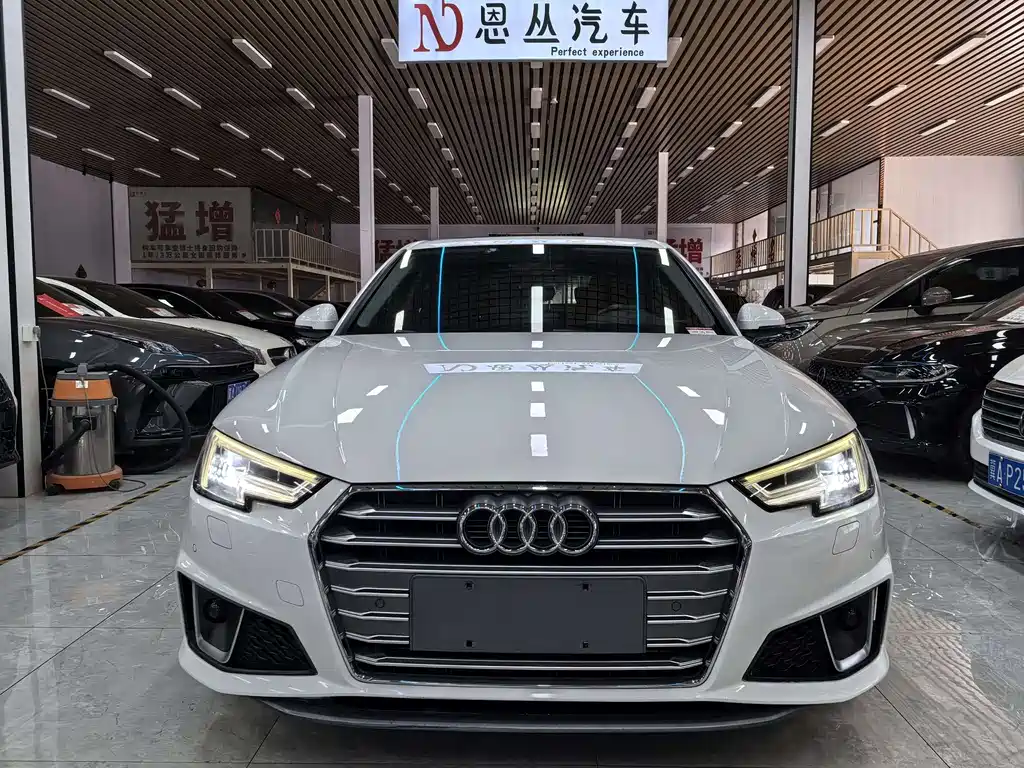 Audi A4L 2019 40 TFSI Fashion VI