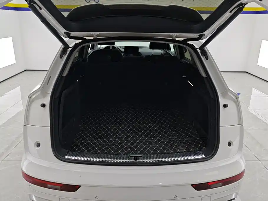 Audi Q5L — миниатюра 4