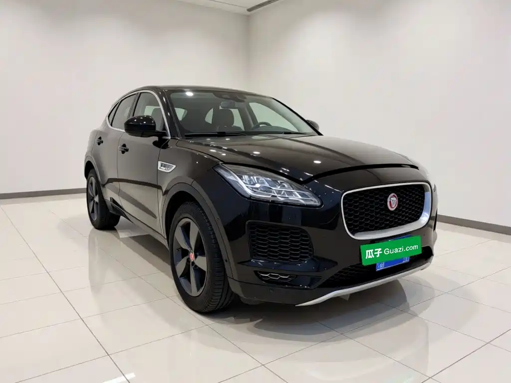 Jaguar E-PACE — миниатюра 3
