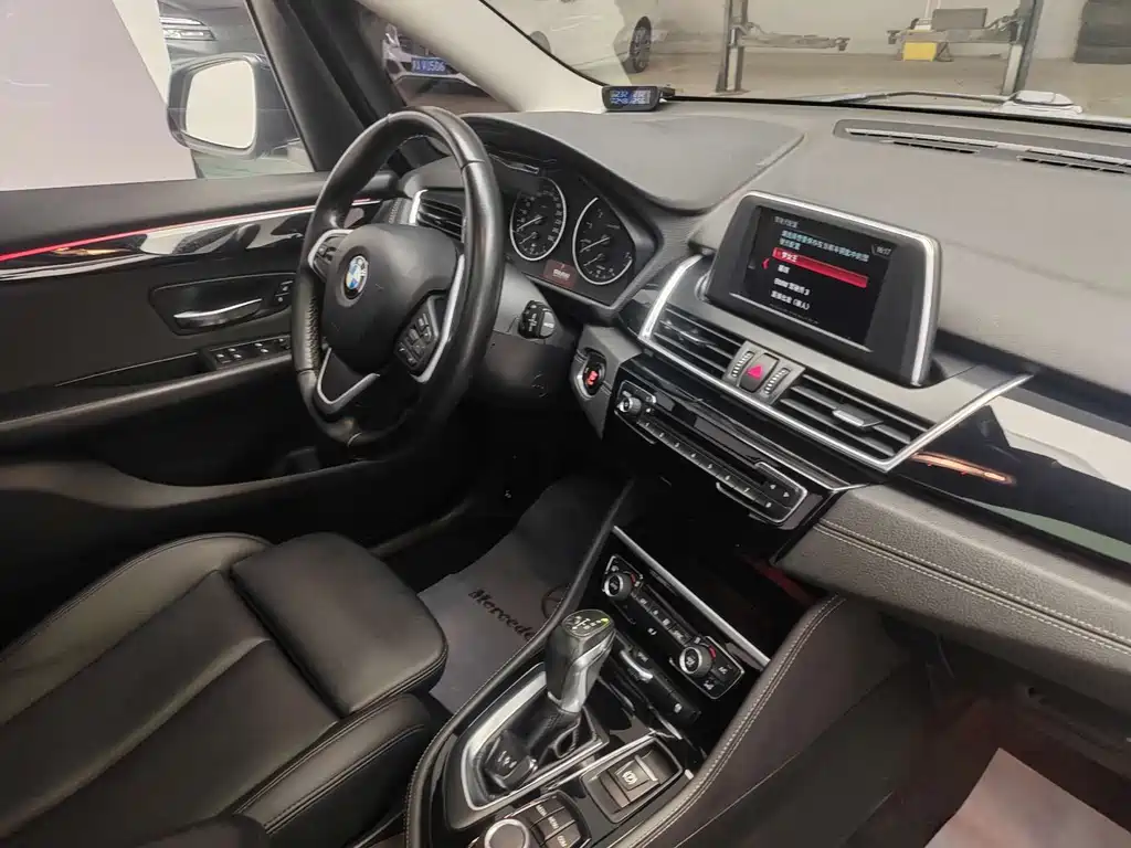 BMW 2 Series Gran Tourer — миниатюра 13