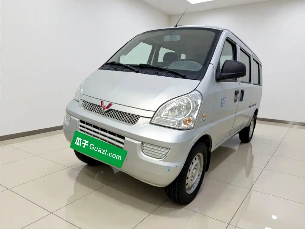 Wuling Rongguang - фото 2