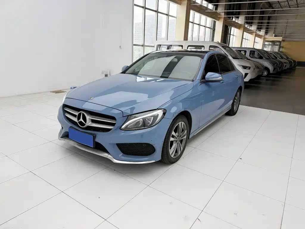 Mercedes-Benz C-Class — миниатюра 2
