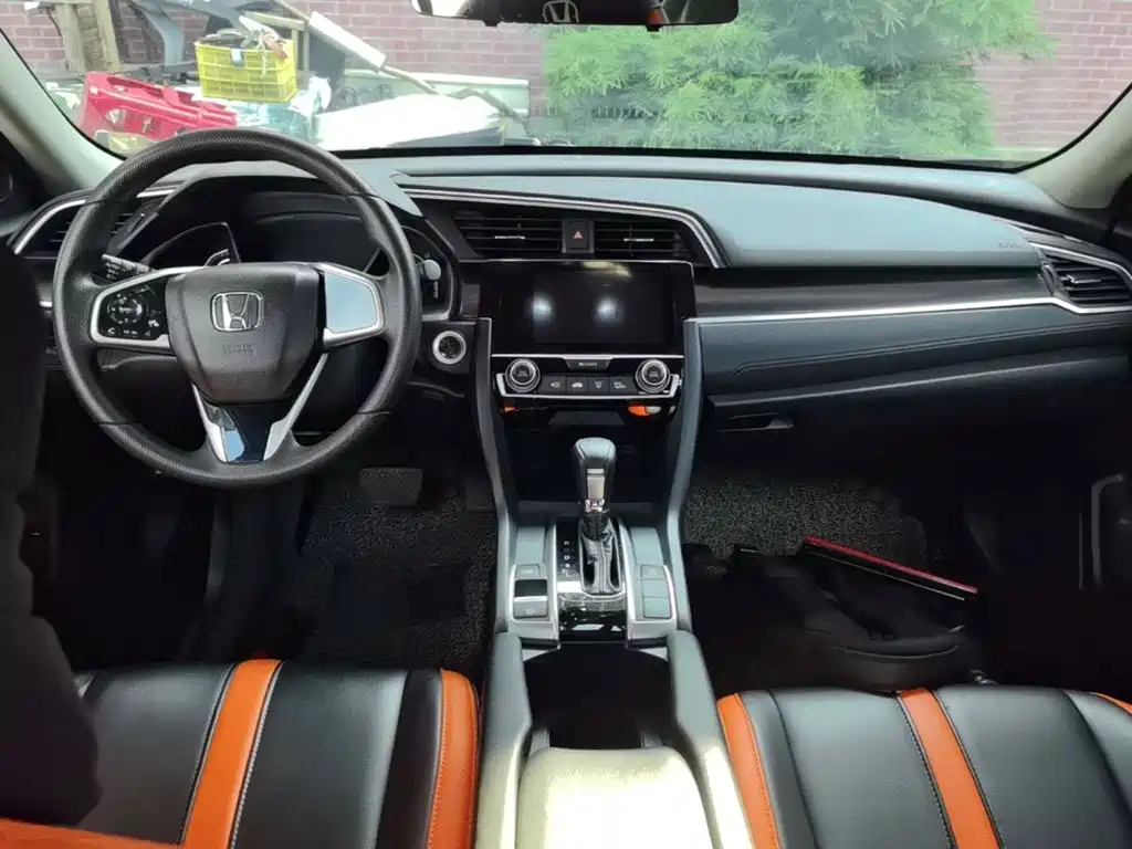 Honda Civic — миниатюра 10