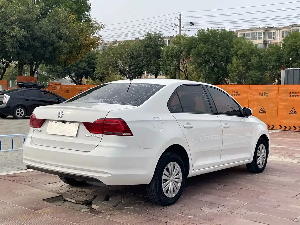 Volkswagen Santana — миниатюра 6