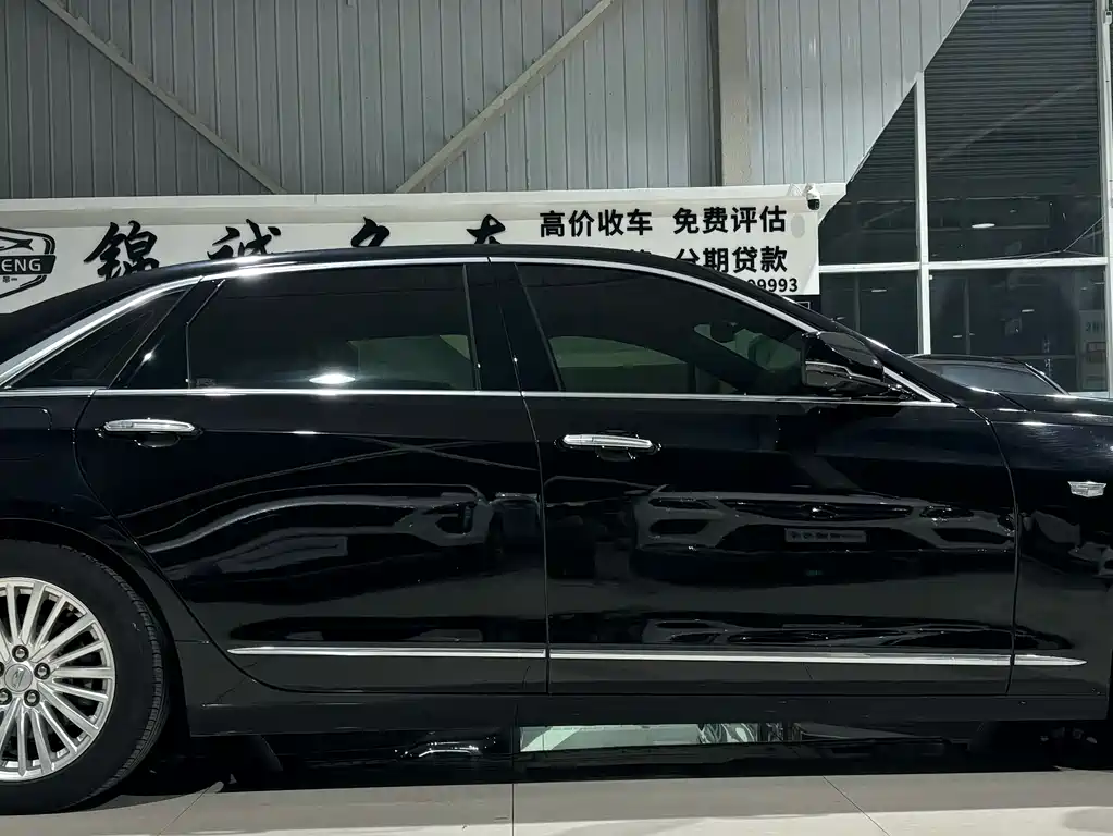 Cadillac CT6 2022 28T