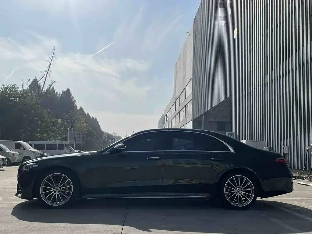 MERCEDES-BENZ S CLASS
