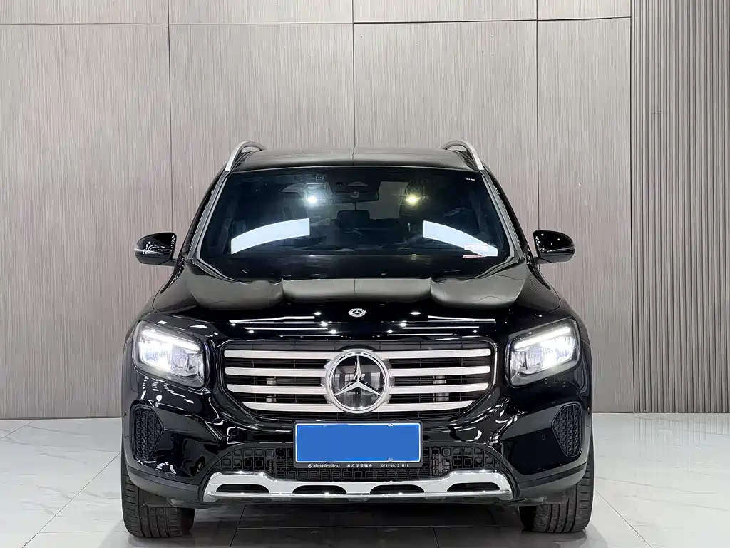 MERCEDES-BENZ GLB