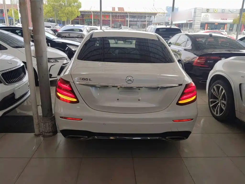Mercedes-Benz E-Class E 2017 E 300 L Sport Fashion