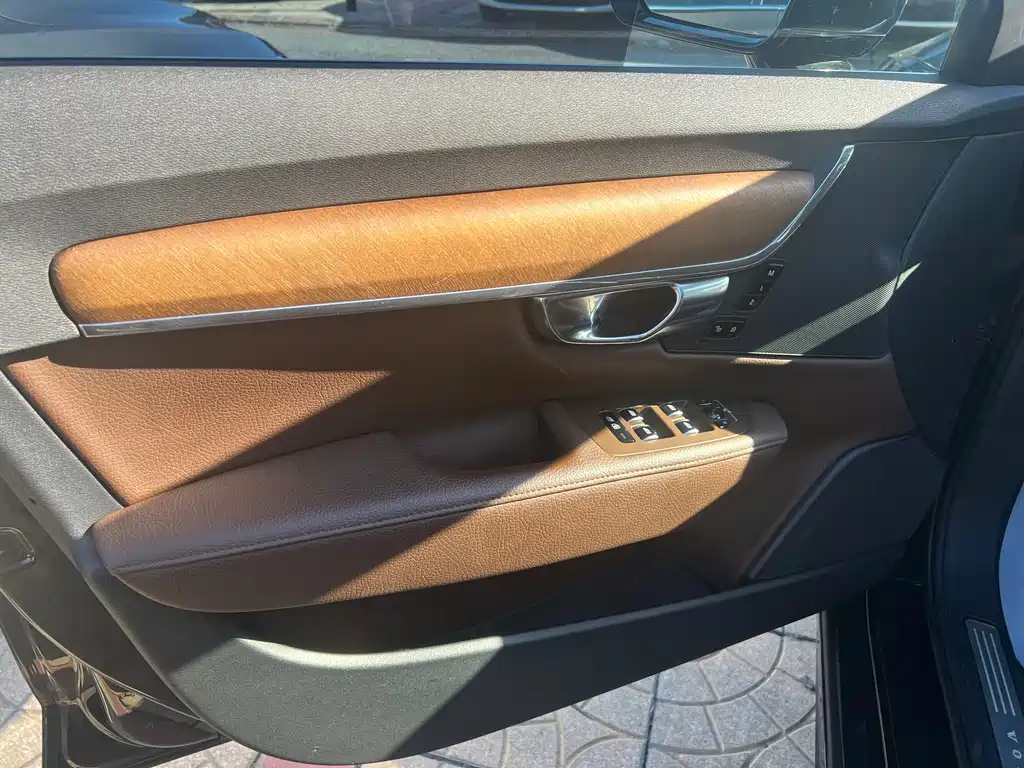 Volvo S90 — миниатюра 14
