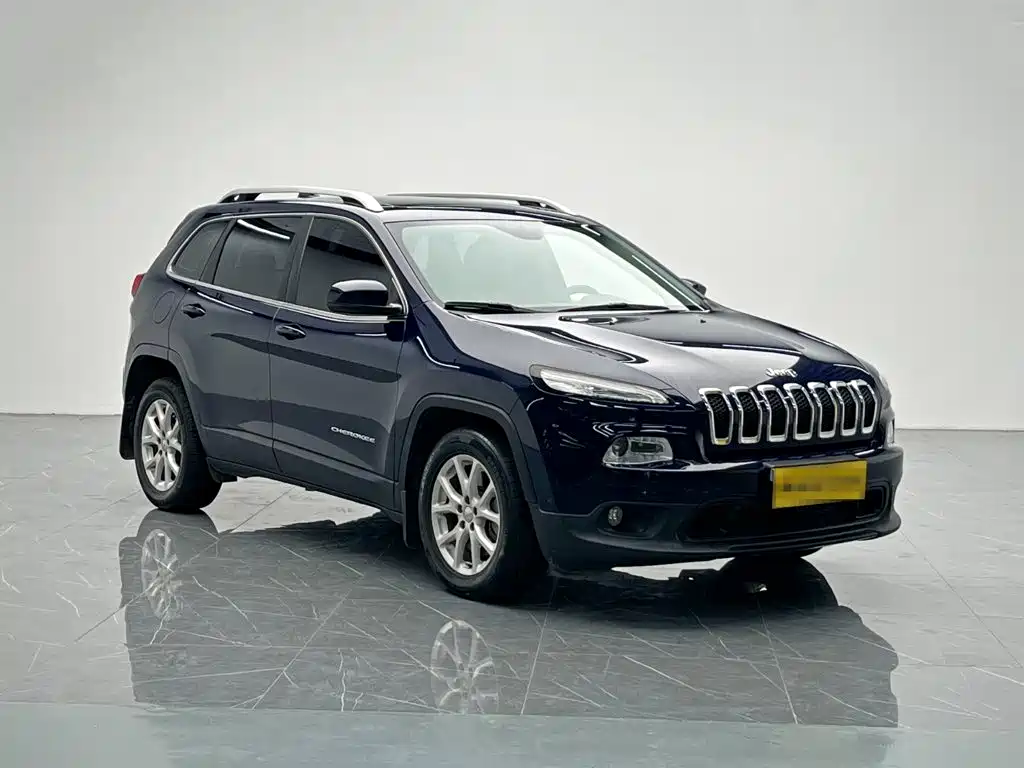 Jeep Cherokee 2.0L Superior Edition, фото 8