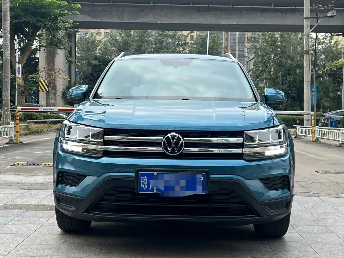 Volkswagen Tharu