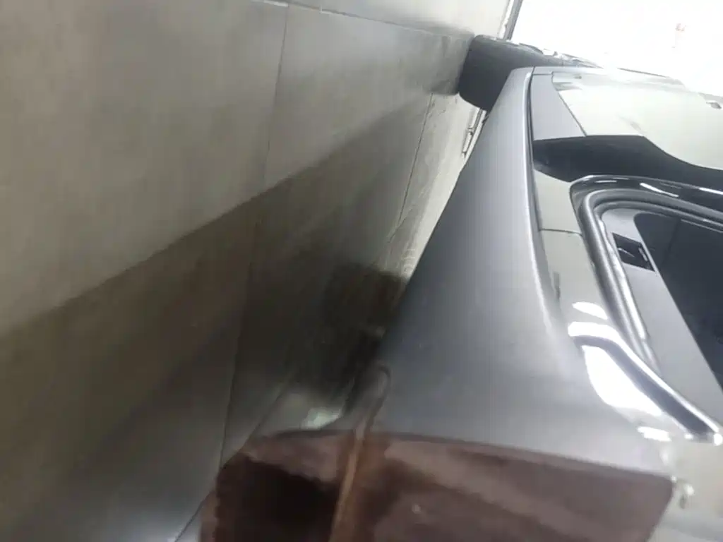 Tesla Model X — миниатюра 21