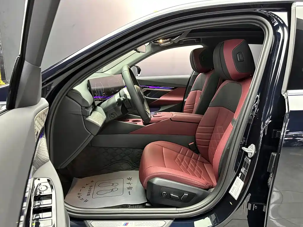 BMW 5 Series — миниатюра 4