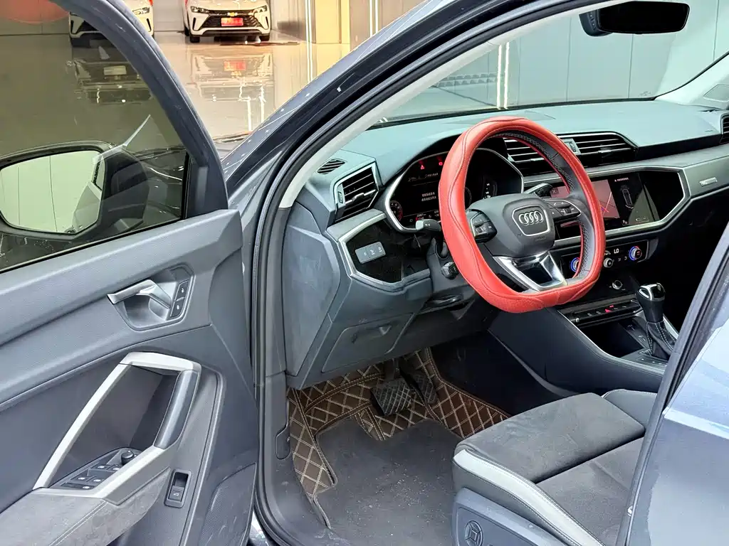 Audi Q3 — миниатюра 4